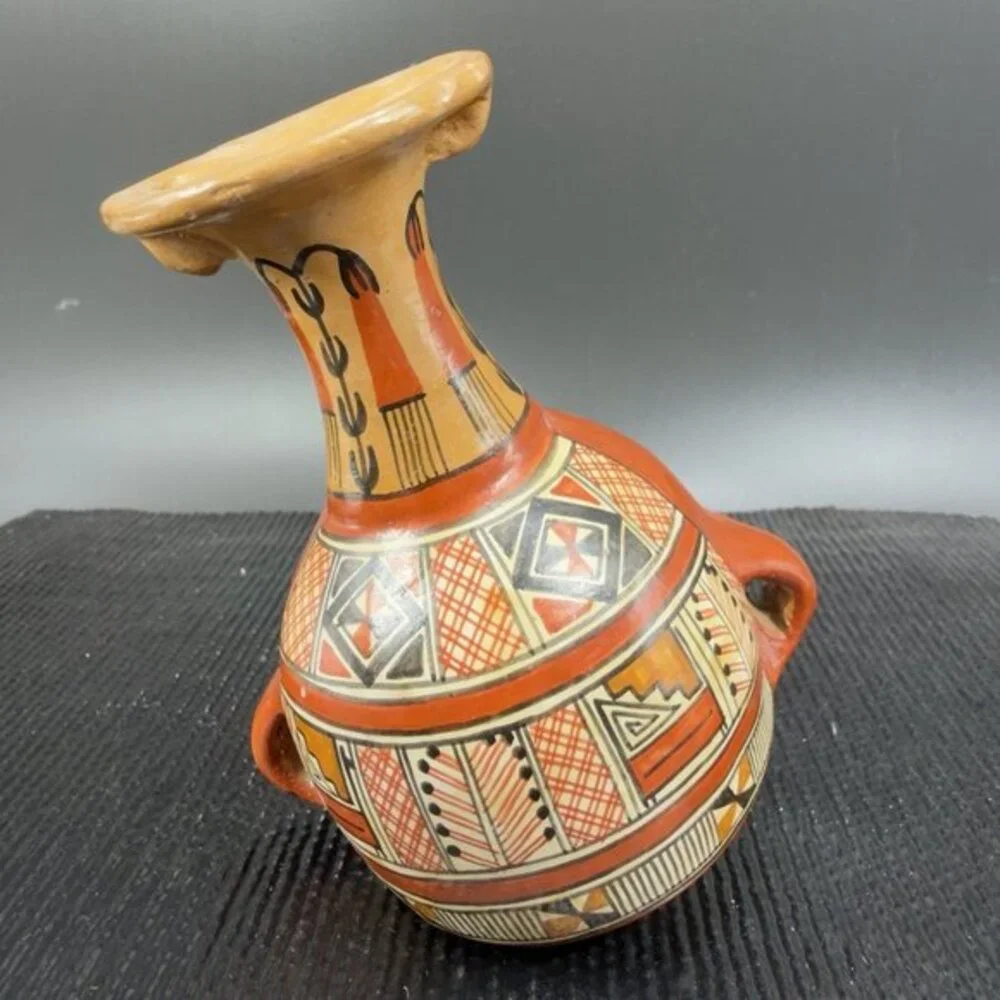 Peruvian Pottery‎ Rotating Bud Vase Vessel Signed San Cristobal Cusco Hand Made